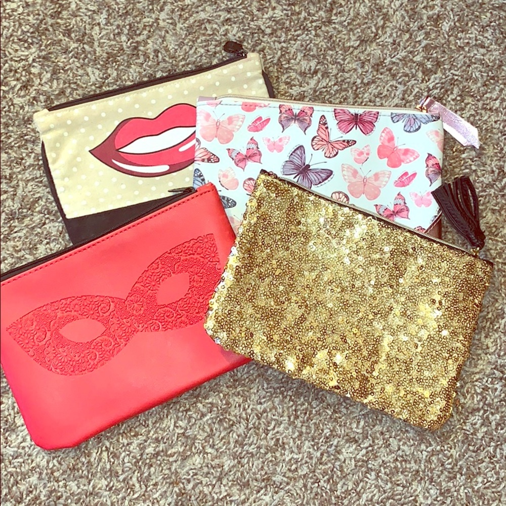 🔥🔥Bundle of 4 make-up bags